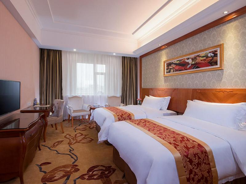 Vienna Hotel Chaoyang High-Speed Train Station Shantou Exterior photo